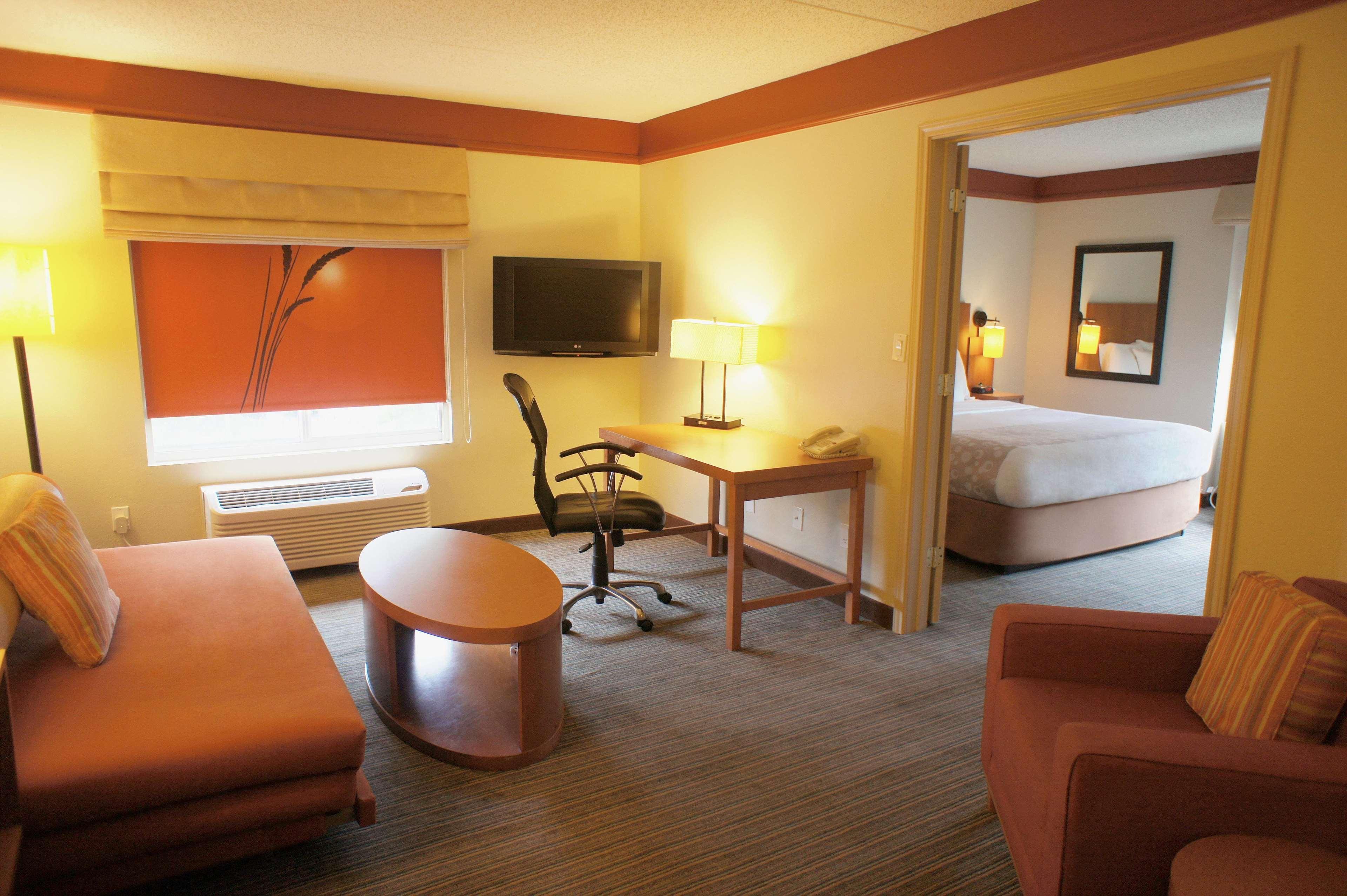 La Quinta By Wyndham Memphis Primacy Parkway Hotel Exterior foto